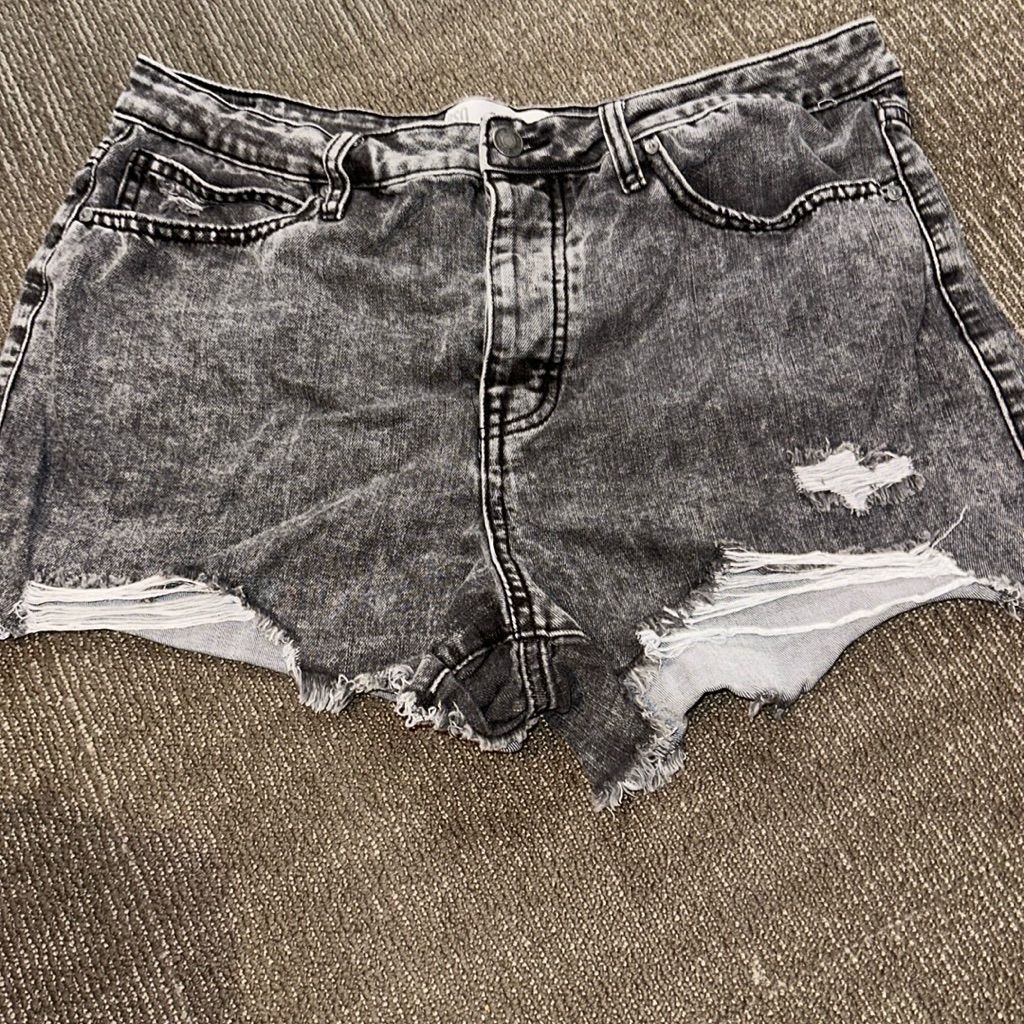 Rsq Black Acid Wash Short